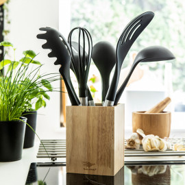 6 Ustensiles de cuisine et leur support